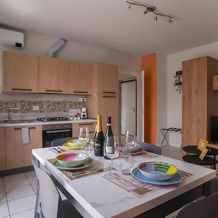 Girasole - Radice Comfort - Leonardo, Mxp & Laghi Apartment *