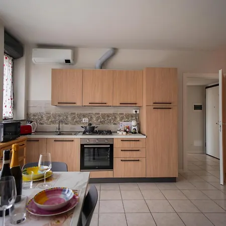 Girasole - Radice Comfort - Leonardo, Mxp & Laghi Apartament