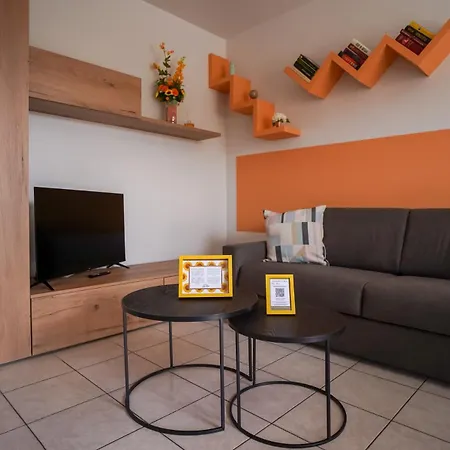 Girasole - Radice Comfort - Leonardo, Mxp & Laghi Διαμέρισμα Sesto Calende